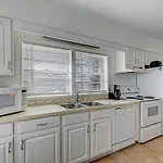 Coops Retreat Unit B