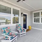 Bougie And The Beach- Stunning 3 Bed 2 Bath Home