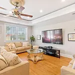 Unique 7-Br Entire Home Near Downtown Tybee With Private Pool