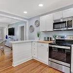 Ebb & Flow Apartment House