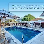 Tybee Beach Club 123
