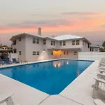 Beachside Villa Unit 3