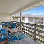 33C Lighthouse Point