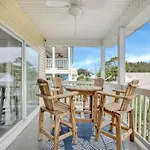 Lovely Tybee Condo Short Walk To The Beach With Lots Of Amenities
