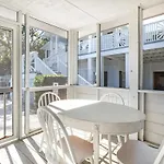 Maison De Marie