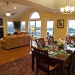 Admiral\'S View At Captain\'S Row - Five Bedroom Home