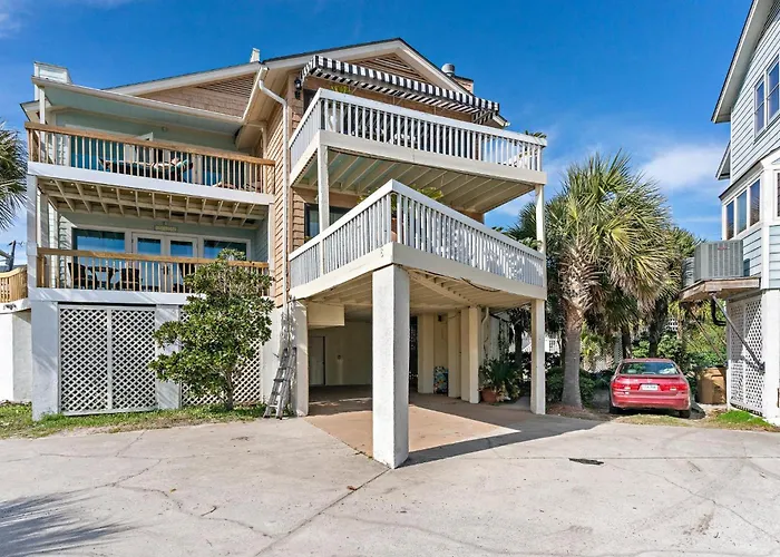 Relaxing Beach Front Home