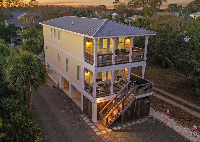 Coastal Livin\'