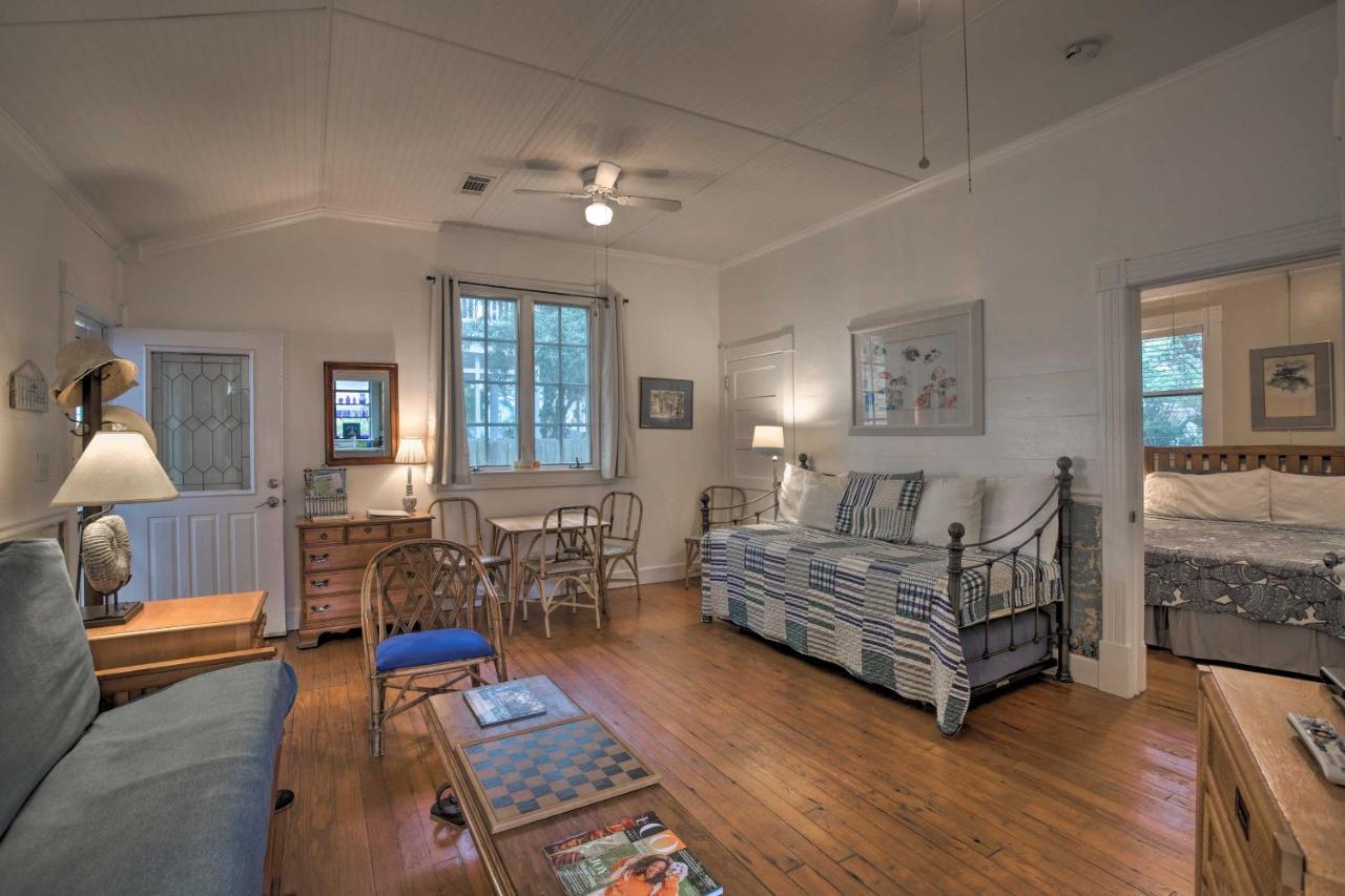 Blue With Patio, Walk To Beach * Tybee Island