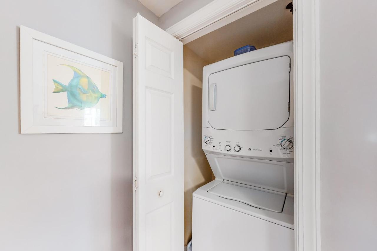 Silver Shores Apartment *