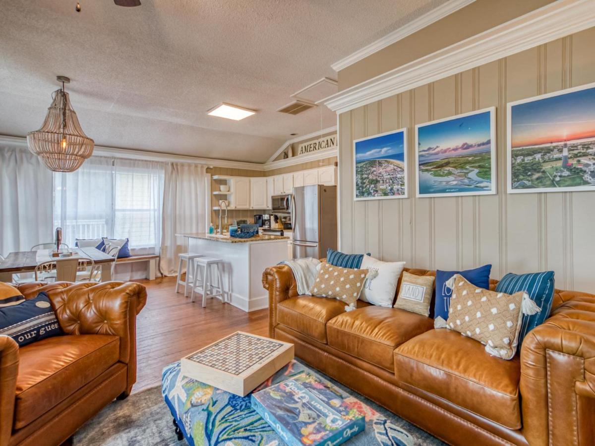 Latitude Adjustment Main House Apartment *