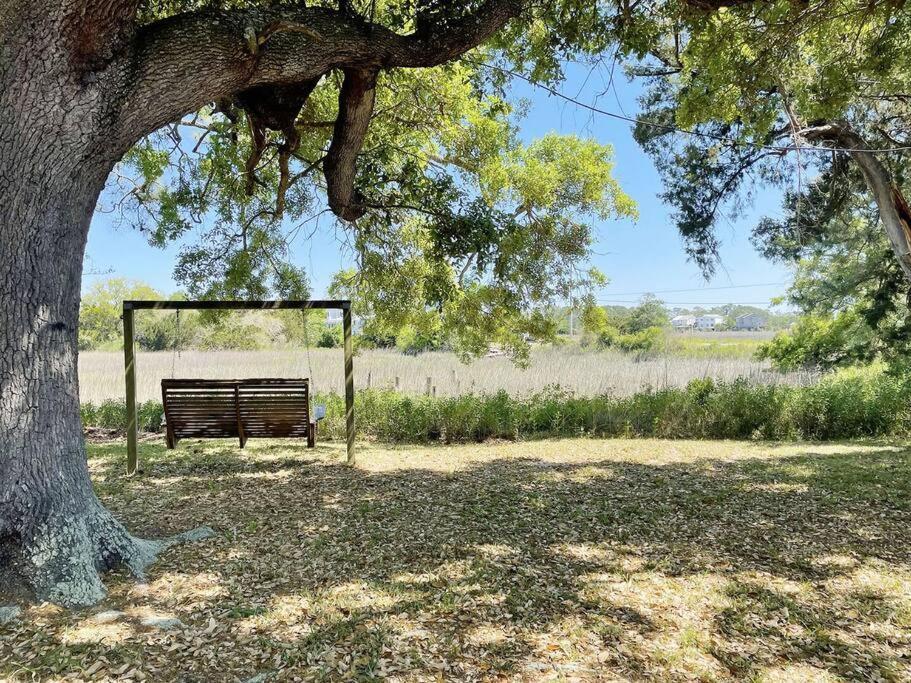 Marsh Magic- 2 Bed 1 Bath House W/marsh View Tybee Island