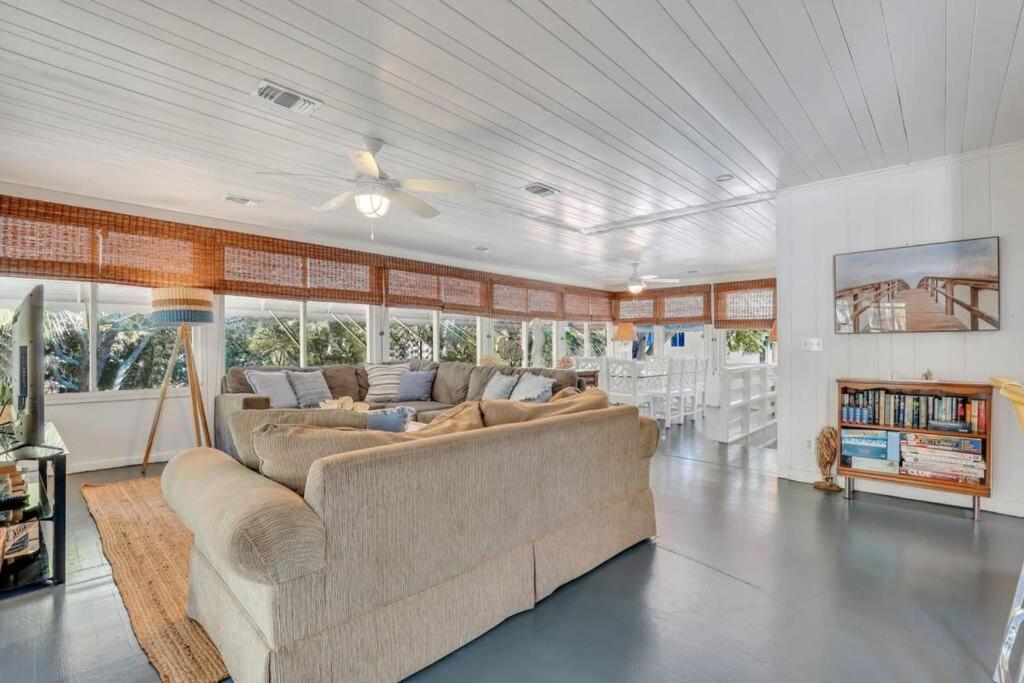 Sandy Feet Retreat Unit A 3 Bedroom Unit Steps To Apartment Tybee Island