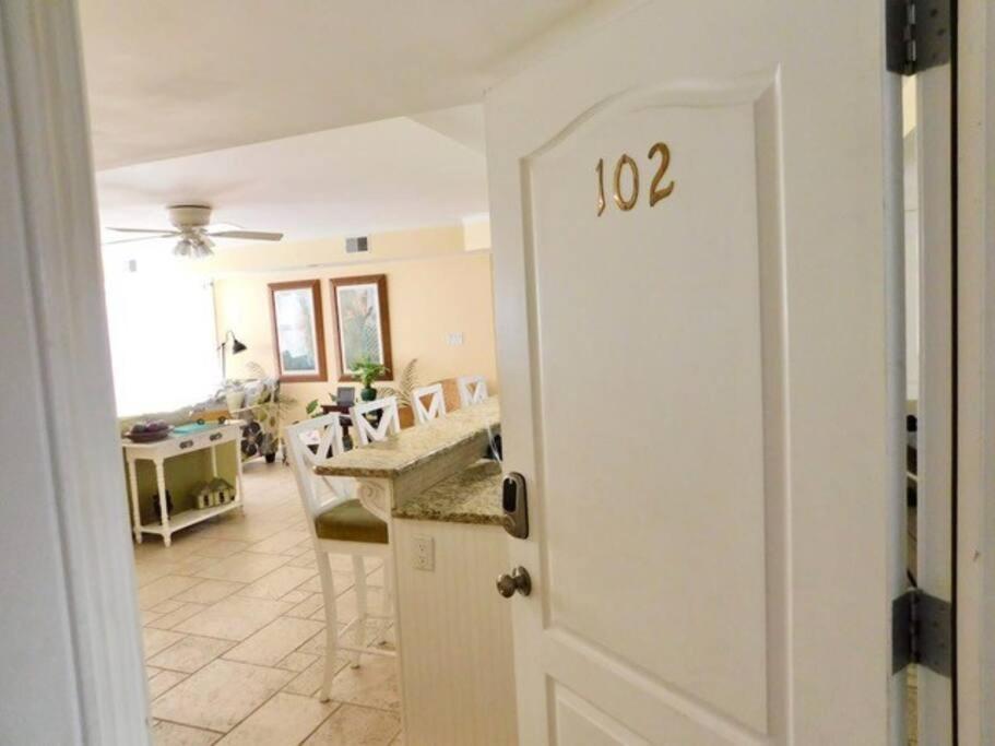 Feelin' Beachy On Tybee Holiday home *