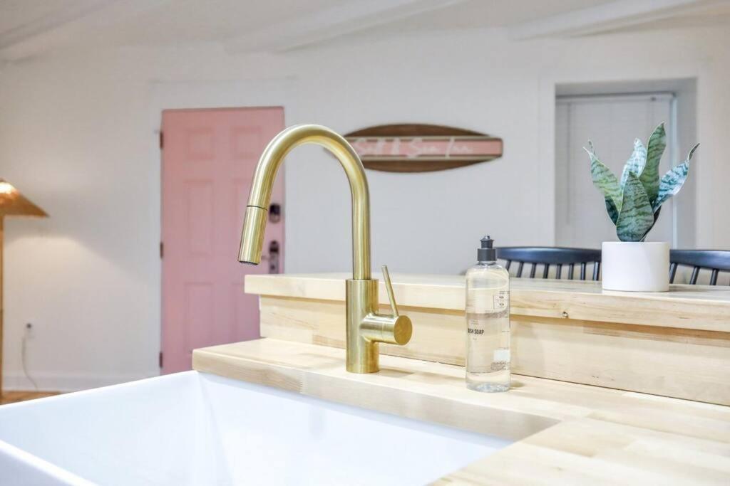 Salt & Sea Unit B-1 Bed 1 Ba W/pool Apartment