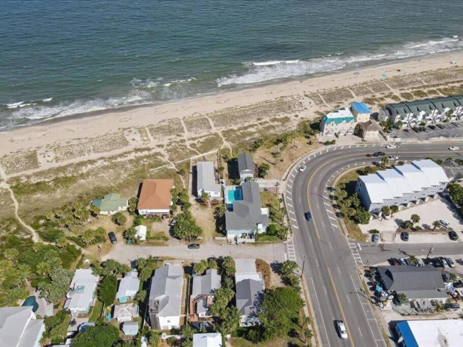 Bougie And The Beach- Stunning 3 Bed 2 Bath *