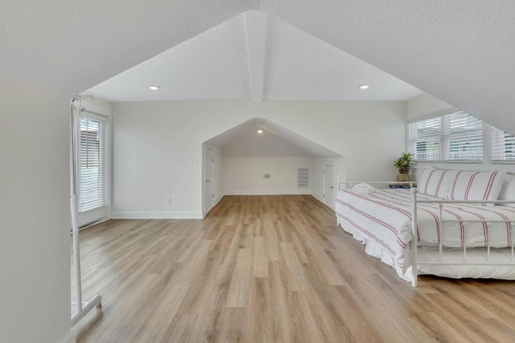 Freshly Renovated Tybee Home:short Walk To B Apartment Tybee Island