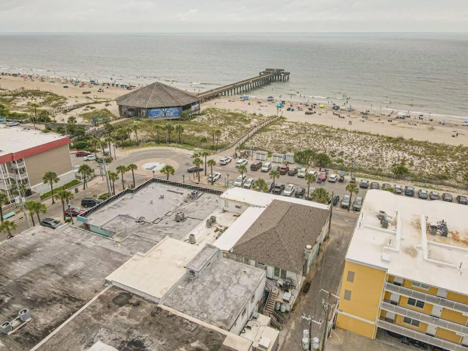 Freshly Renovated Tybee Home:short Walk To B Apartment *