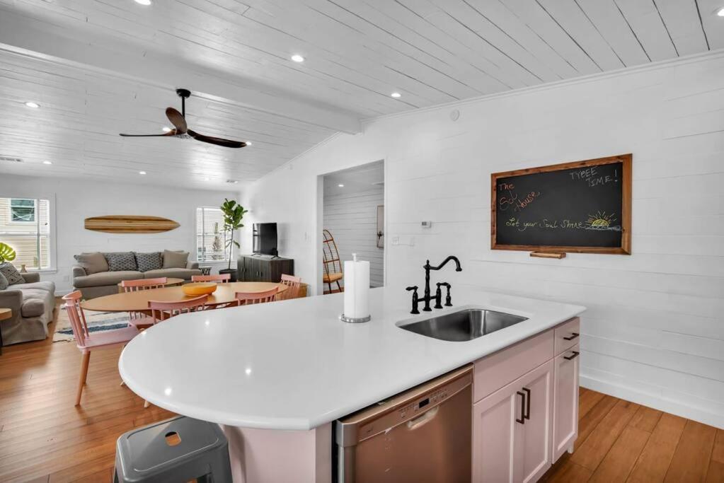 Apartment Sol House- Summer Of Tybee Getaway W/pool *