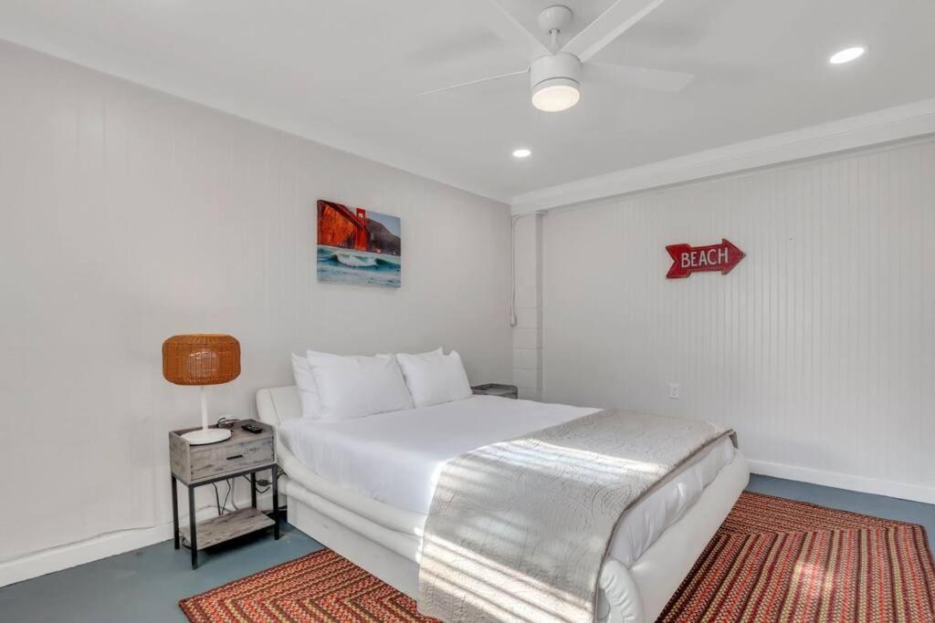 Apartment Sandy Feet Retreat Unit B 3 Bedroom Unit Steps To Tybee Island