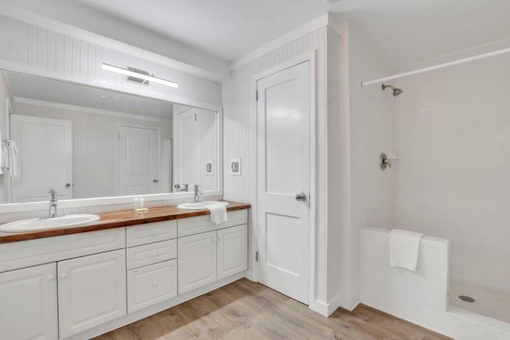 Apartment Sandy Feet Retreat Unit B 3 Bedroom Unit Steps To *