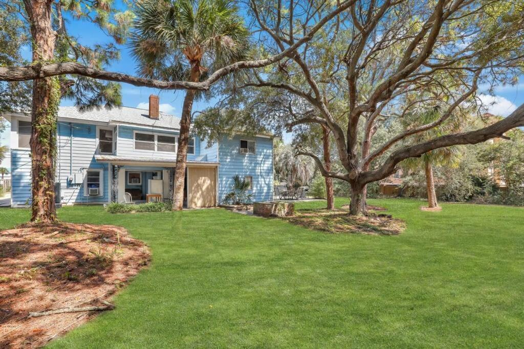 Pineapple By The Sea, 3 Bedroom Home, Steps To *