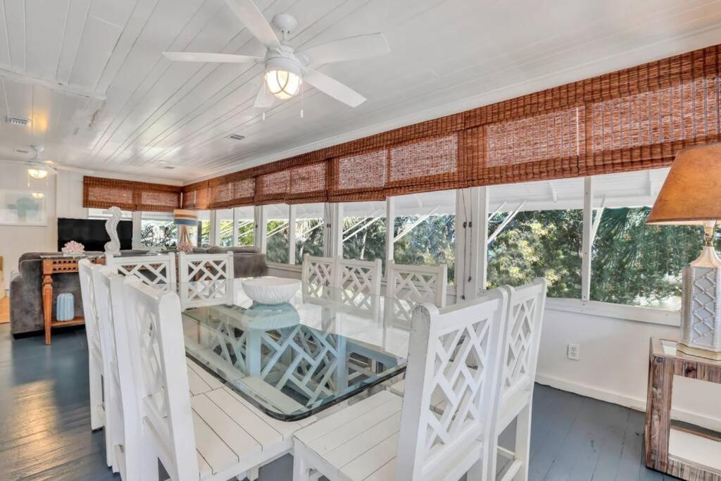 Sandy Feet Retreat Unit A 3 Bedroom Unit Steps To * Tybee Island