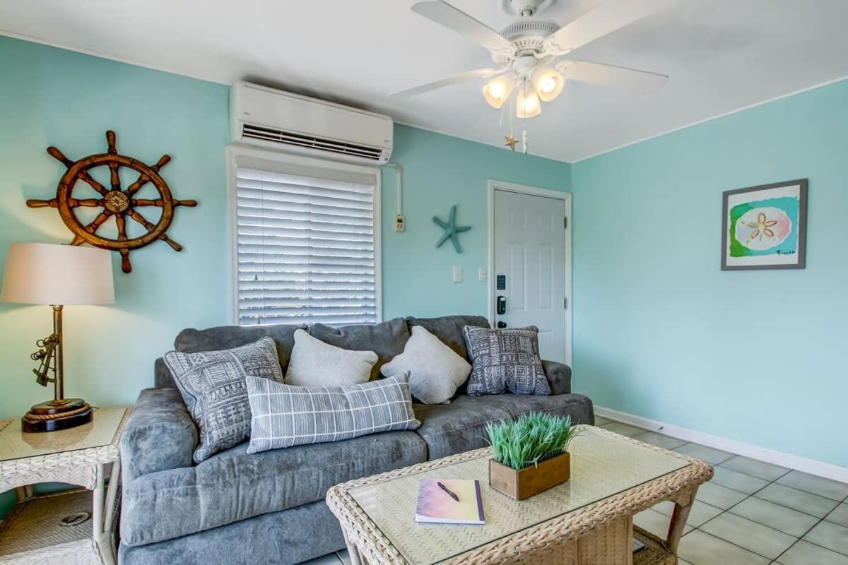 Vacation Walkable To Dining&shopping-unit B Holiday home *