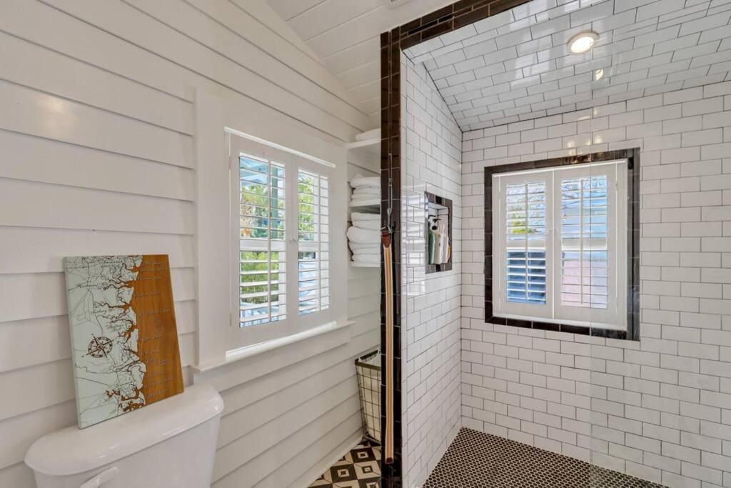 Big Mama House Limited Time 5bdr, Pool Apartment Tybee Island