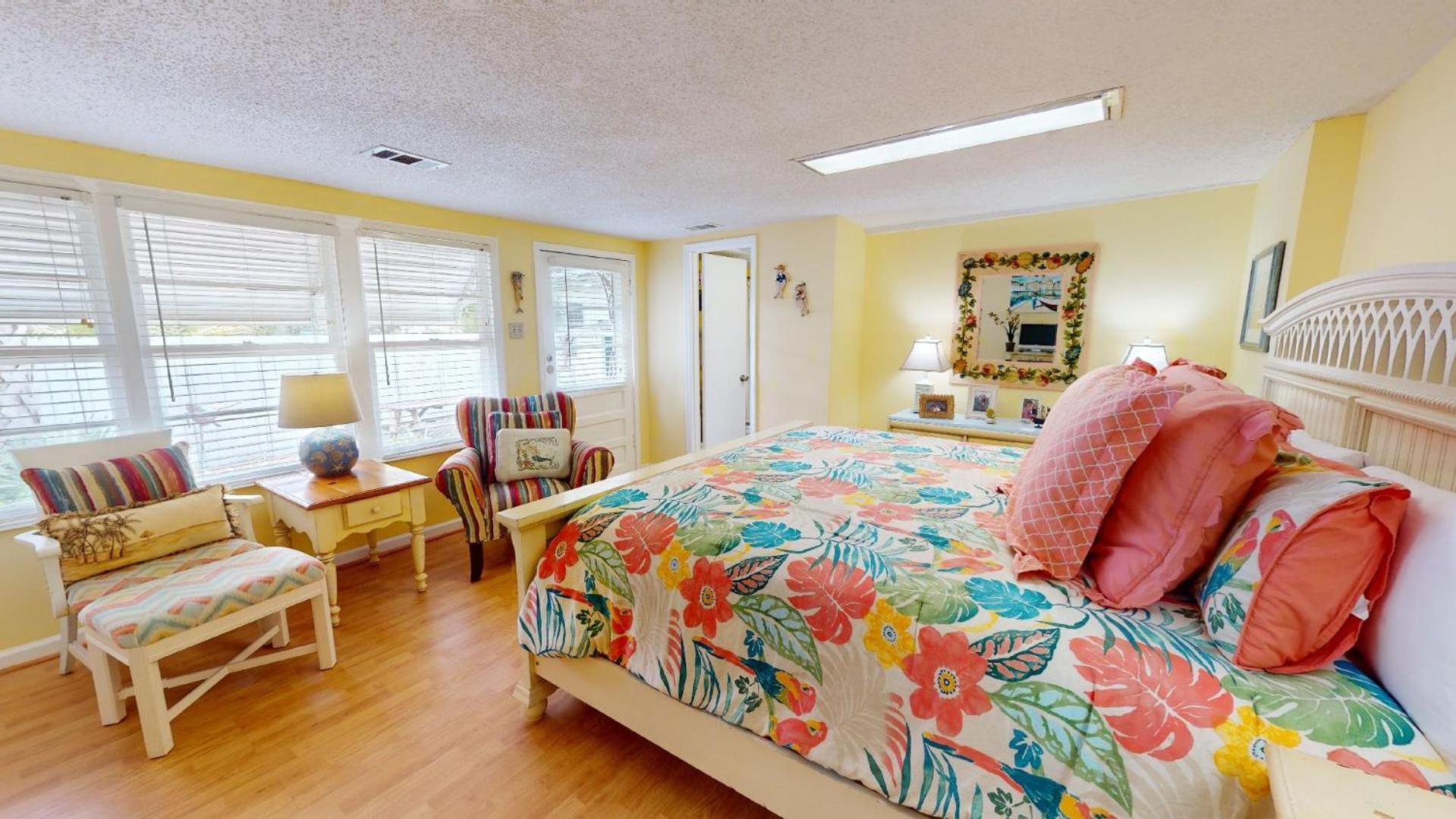 A Mermaid's Tale By Tybee Vacation Holiday home Tybee Island
