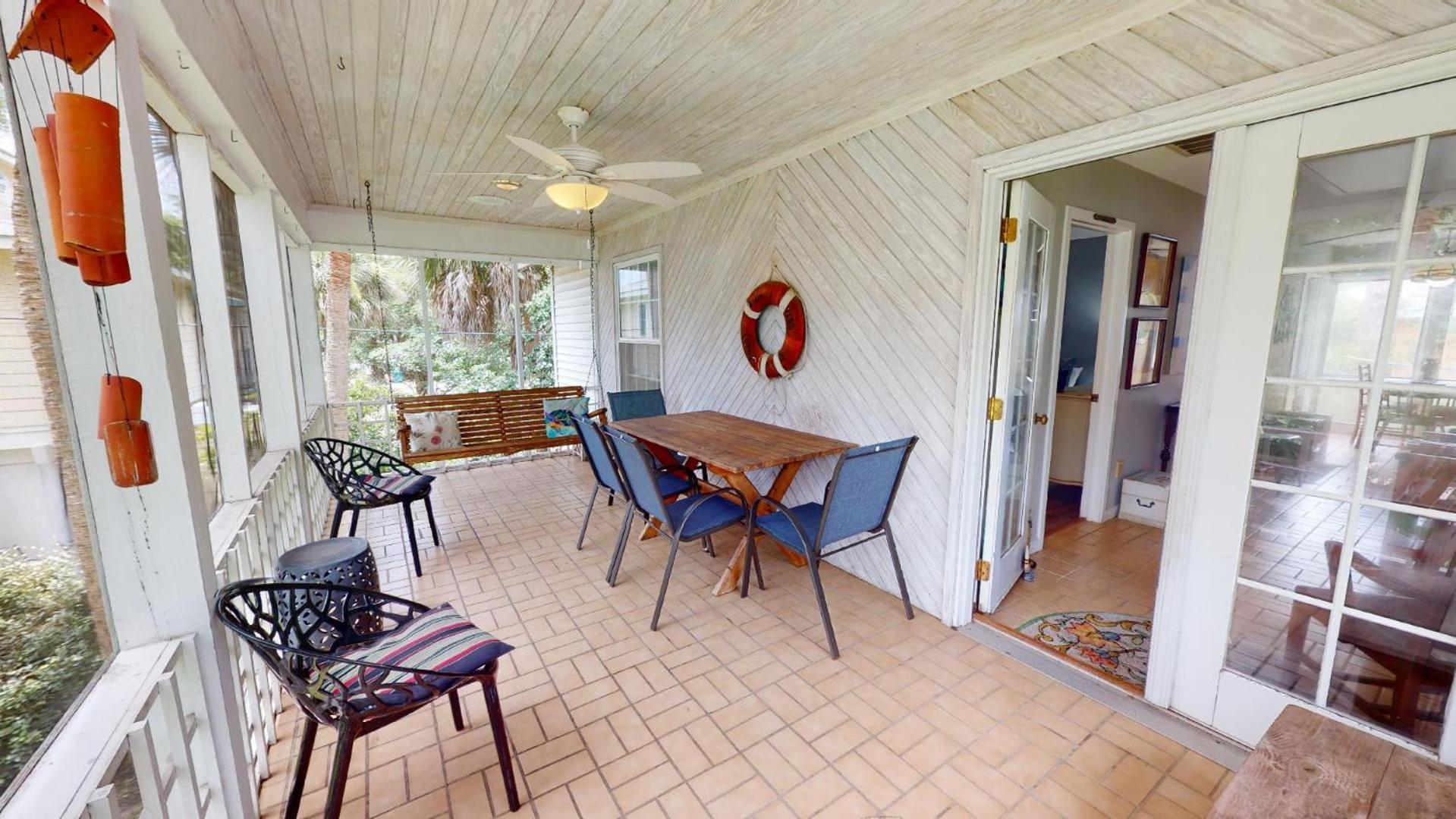 2nd Avenue - Classic Tybee House By Tybee Vacation *