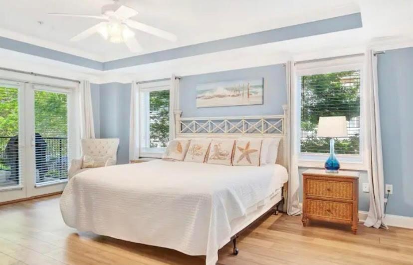 3 Bed Block To 2 Pools Hot Tub * Tybee Island