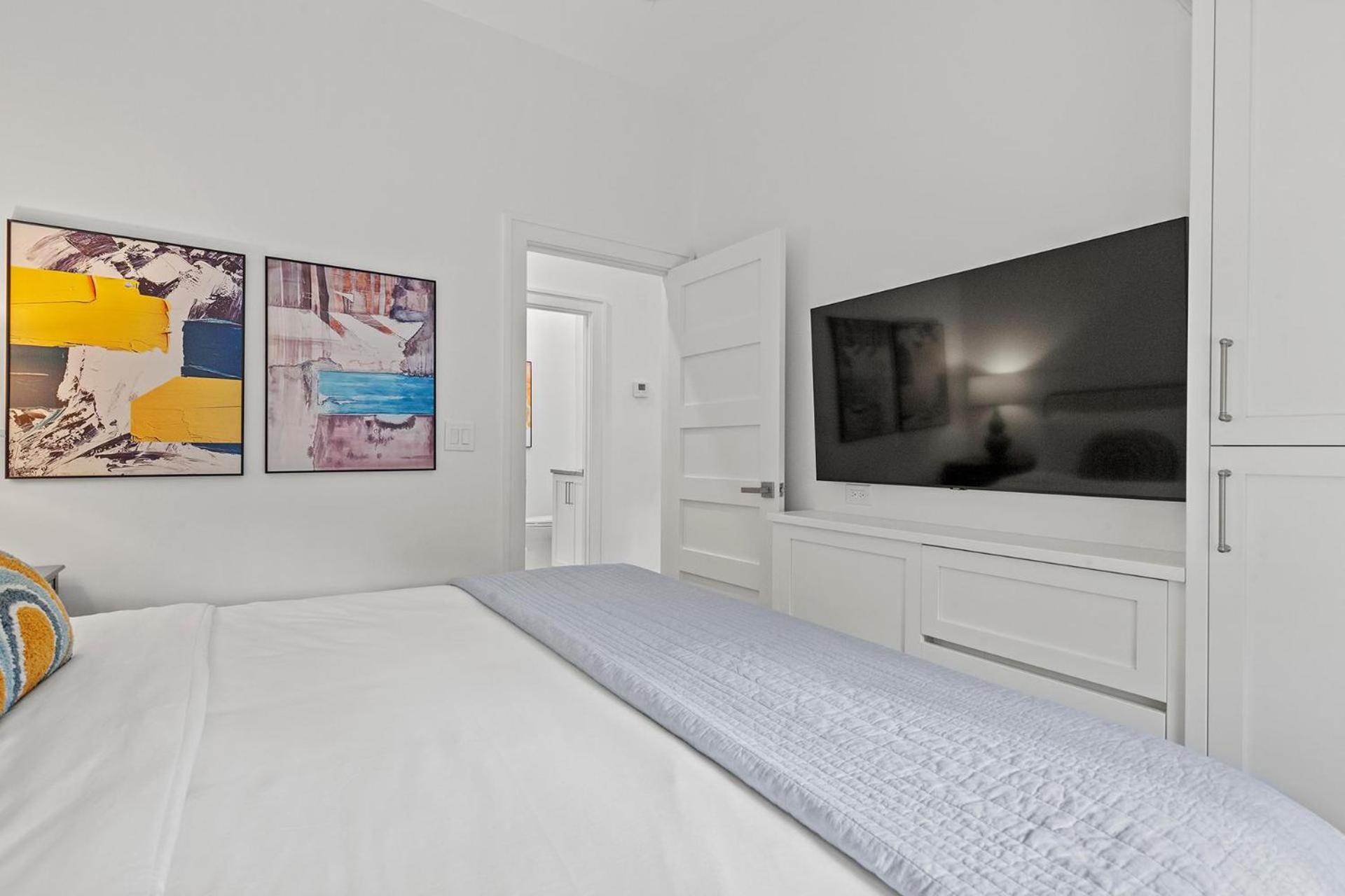 Pink Pearl By The Sea 8 Bedroom Holiday home Tybee Island