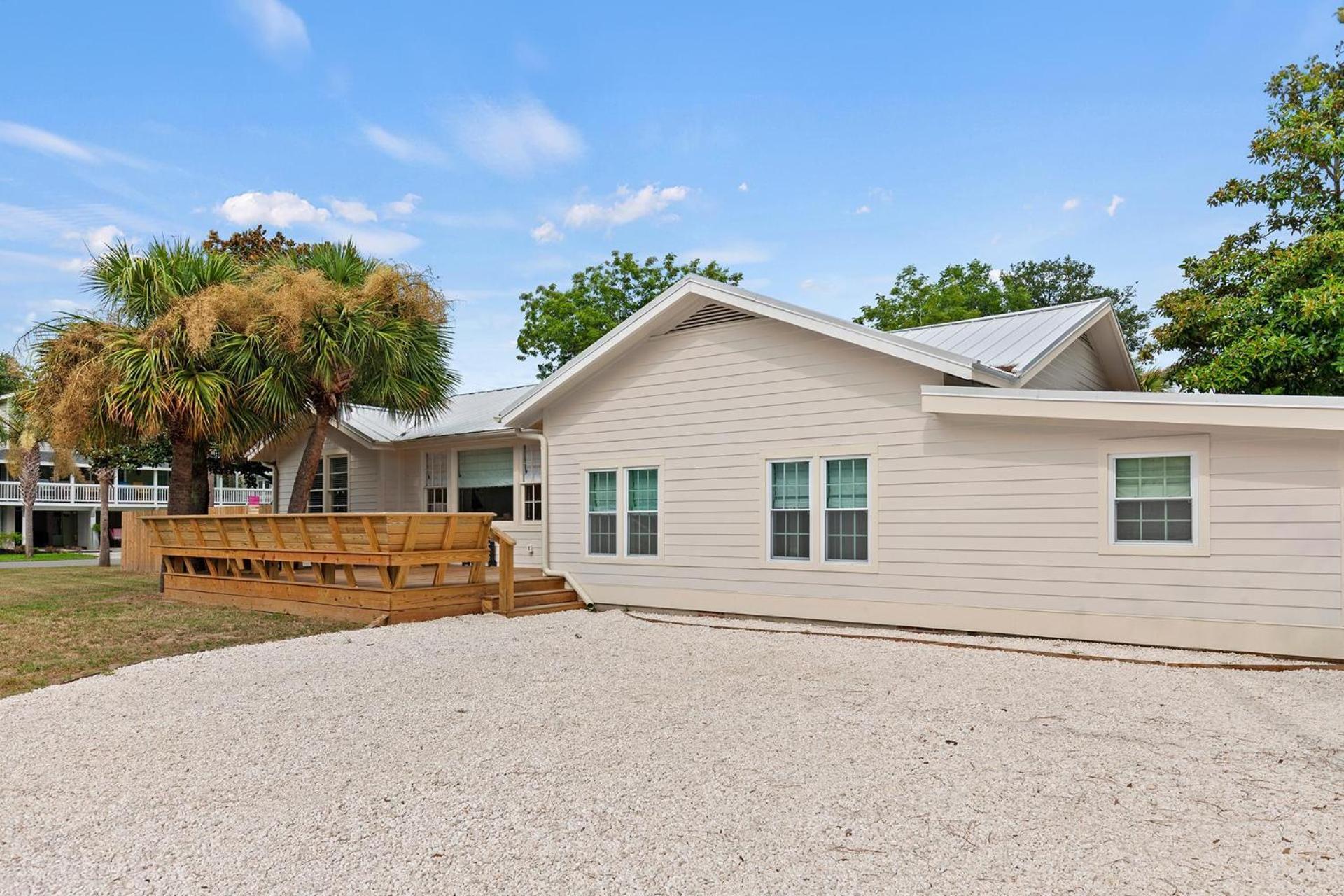 Holiday home Pink Pearl By The Sea 8 Bedroom Tybee Island