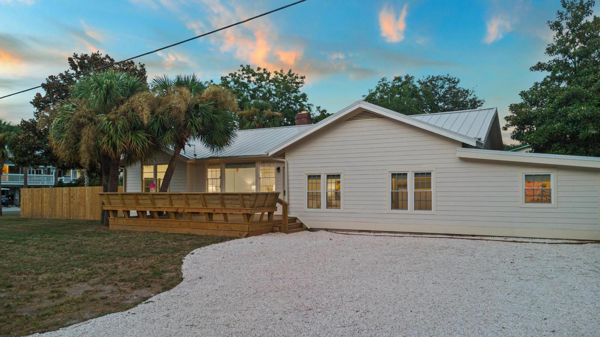 Holiday home Pink Pearl By The Sea 5 Bedroom