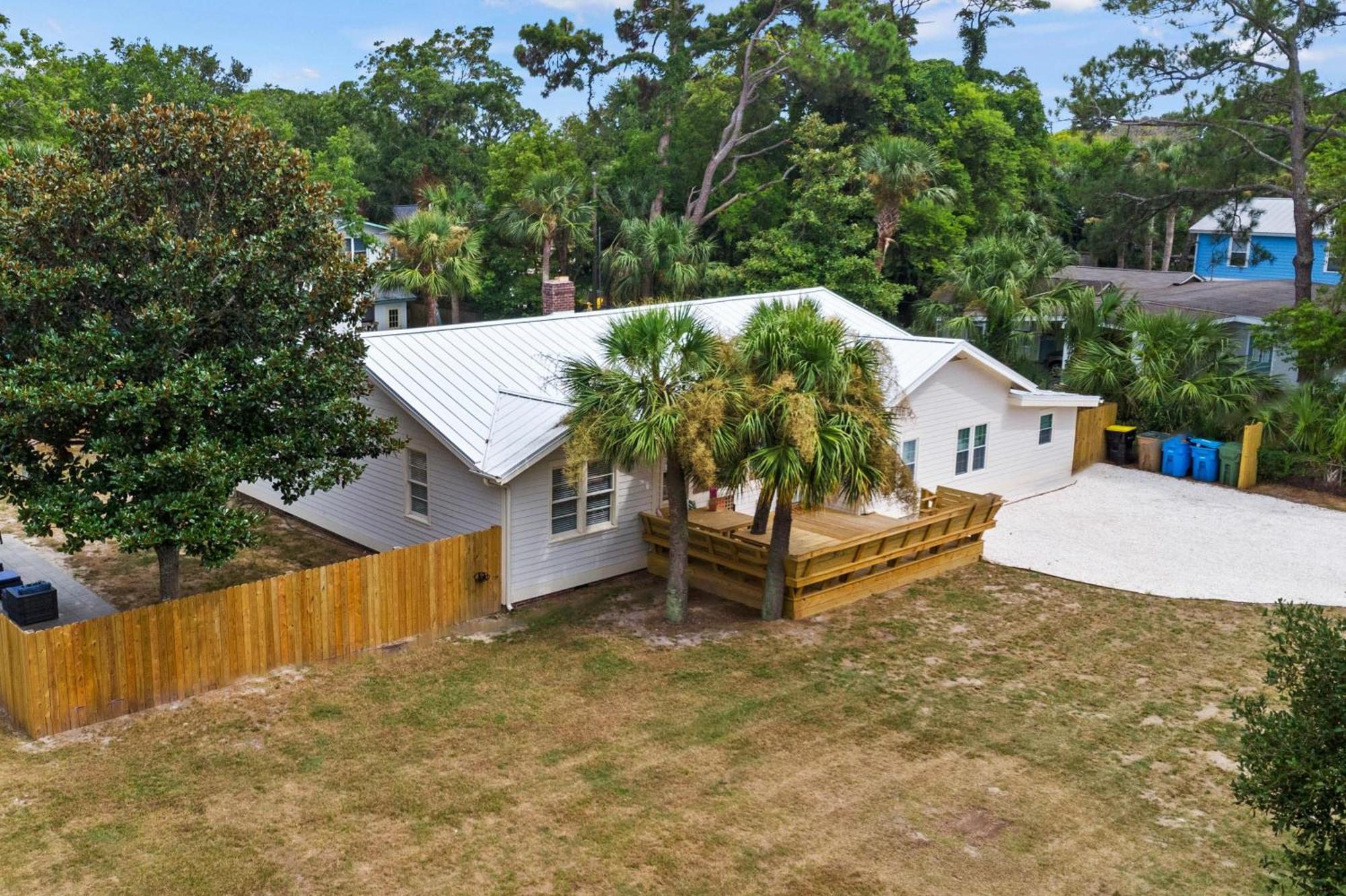Pink Pearl By The Sea 5 Bedroom Tybee Island