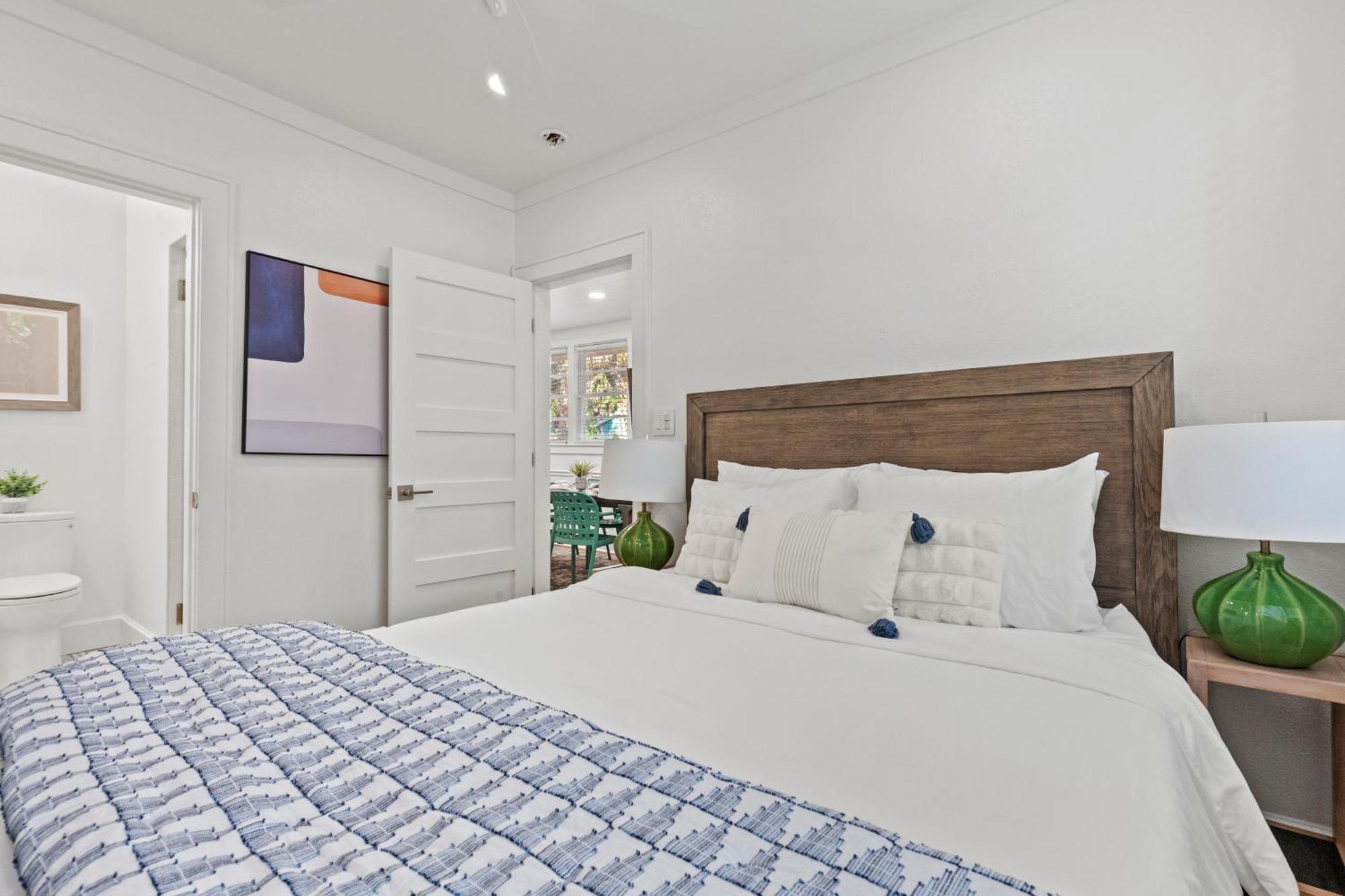 Pink Pearl By The Sea 5 Bedroom Holiday home