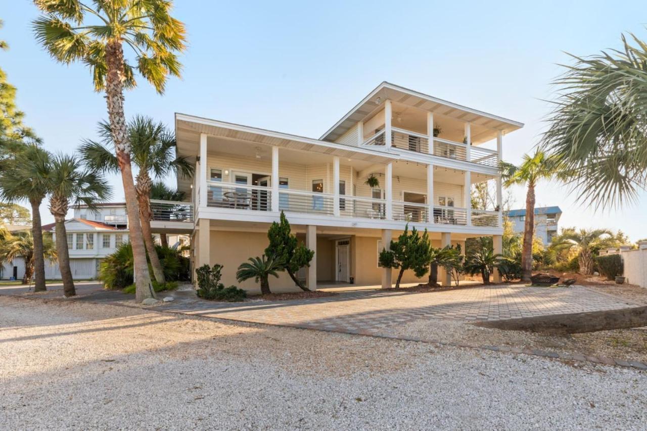 Newly Remodeled Beachfront Private Access *