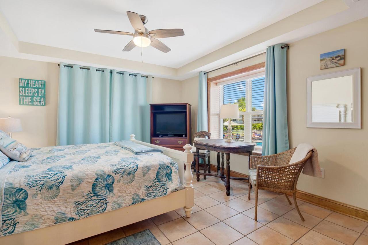 Apartment 3 Bed Block To 2 Pools Hot Tub