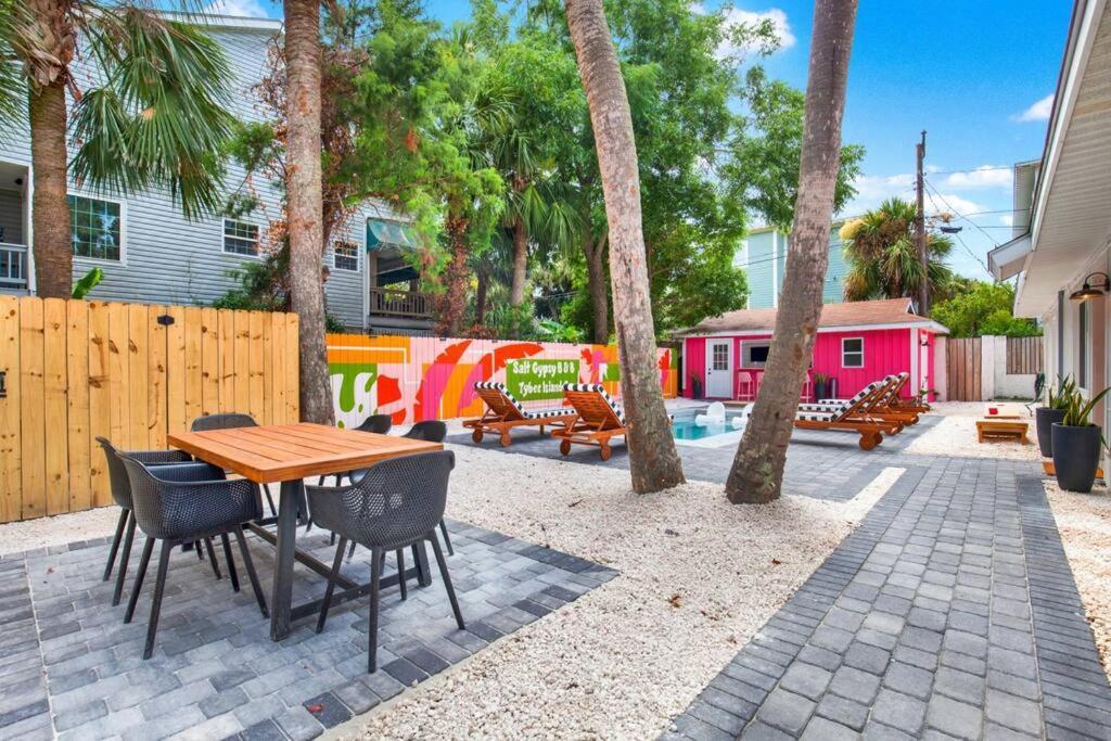 Salt Gypsy Unit B Style Outdoor Space Wpool Tybee Island