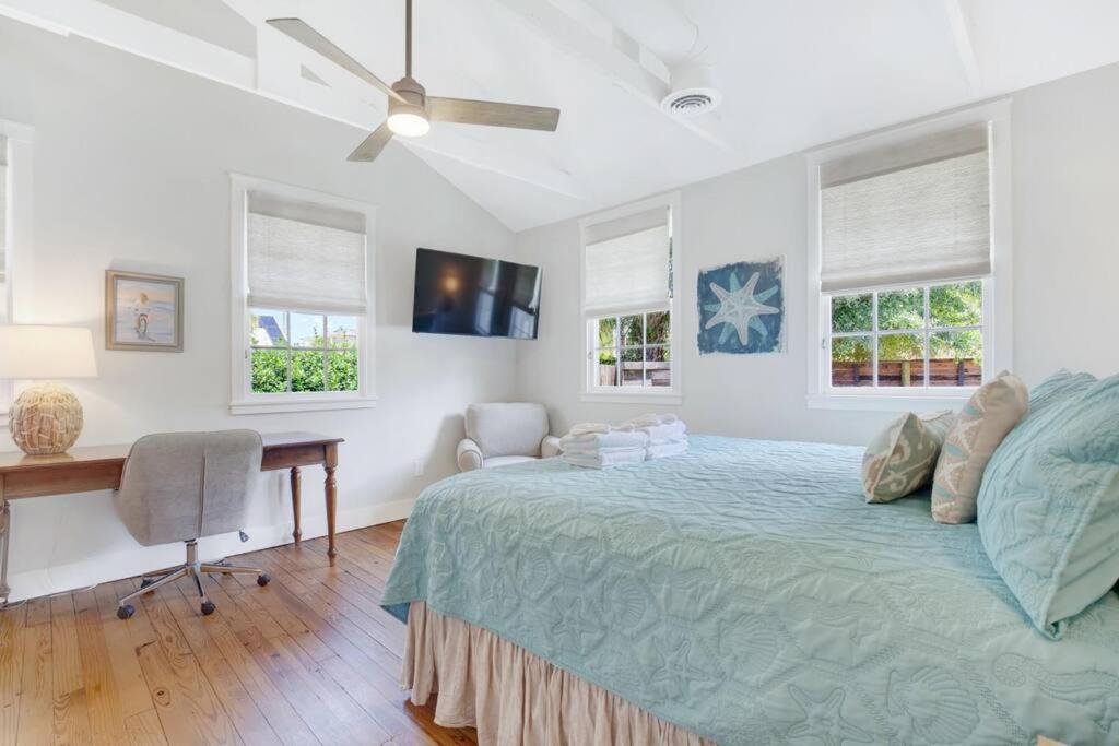 5 Bed 3 Ba House W Private Pool * Tybee Island