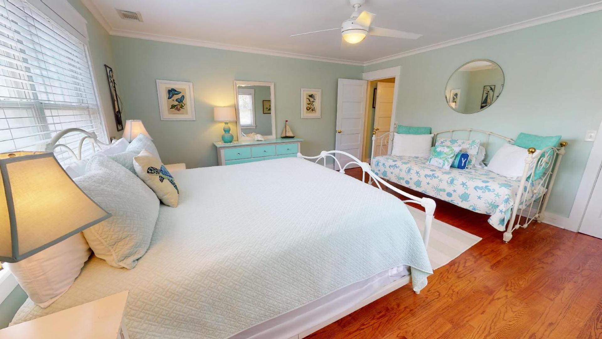 Thirst N Howl By Tybee Vacation Holiday home