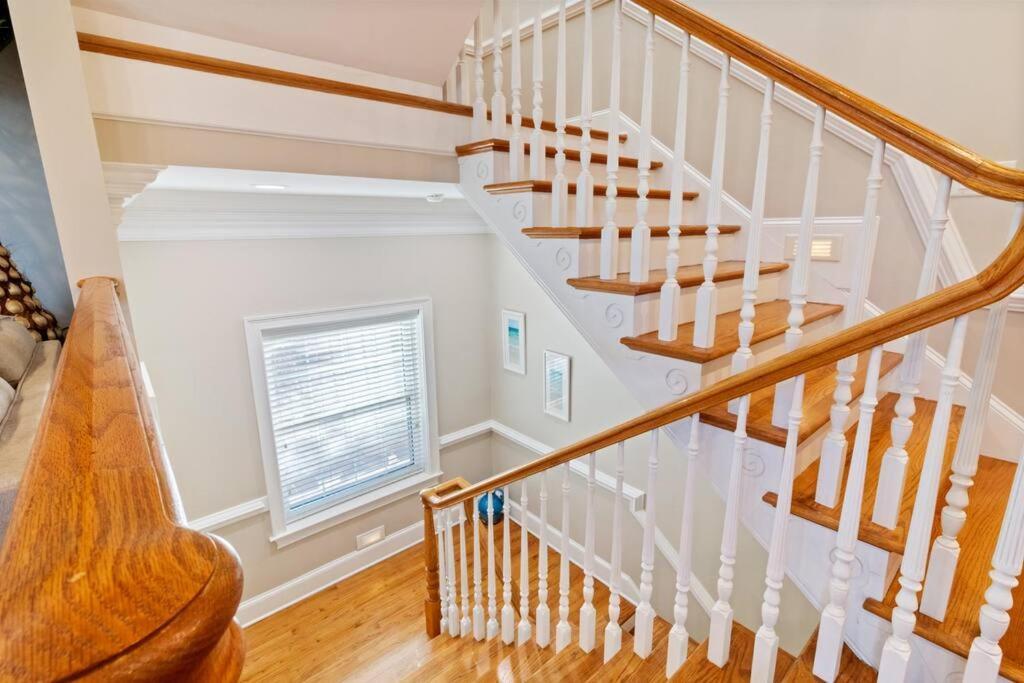 Unique 7-br Entire Near Downtown Tybee With Private Pool Holiday home Tybee Island