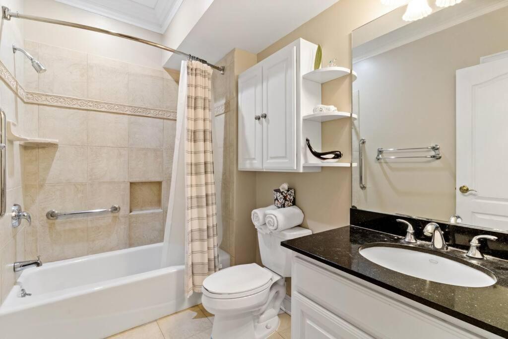 Unique 7-br Entire Near Downtown Tybee With Private Pool *