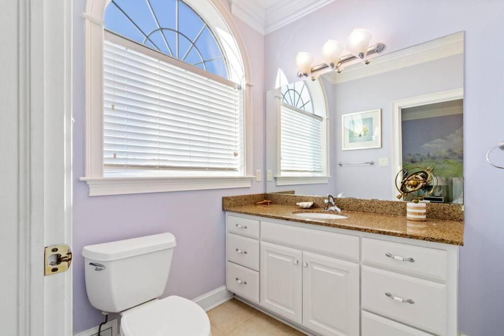 Unique 7-br Entire Near Downtown Tybee With Private Pool * Tybee Island