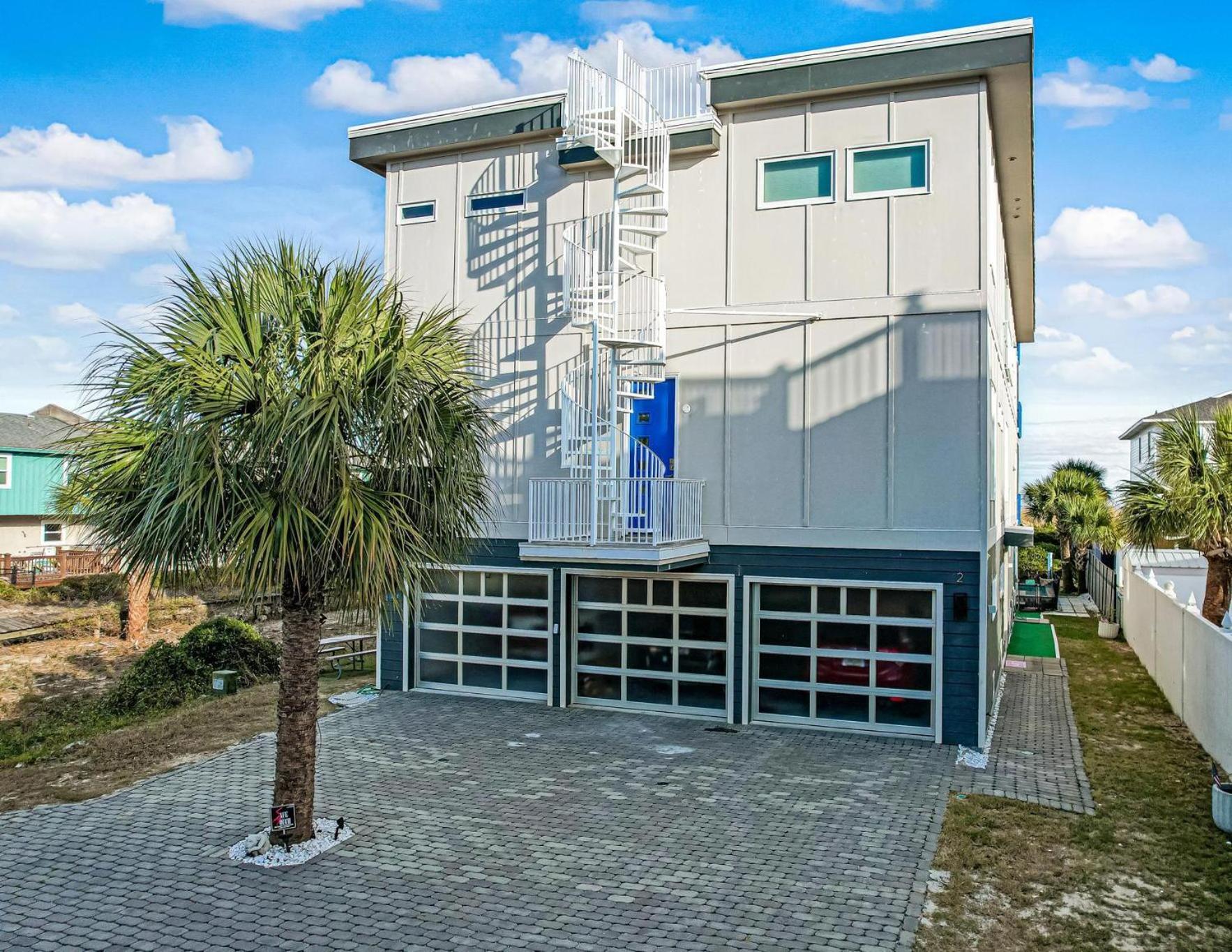 Ocean View Modern * Tybee Island