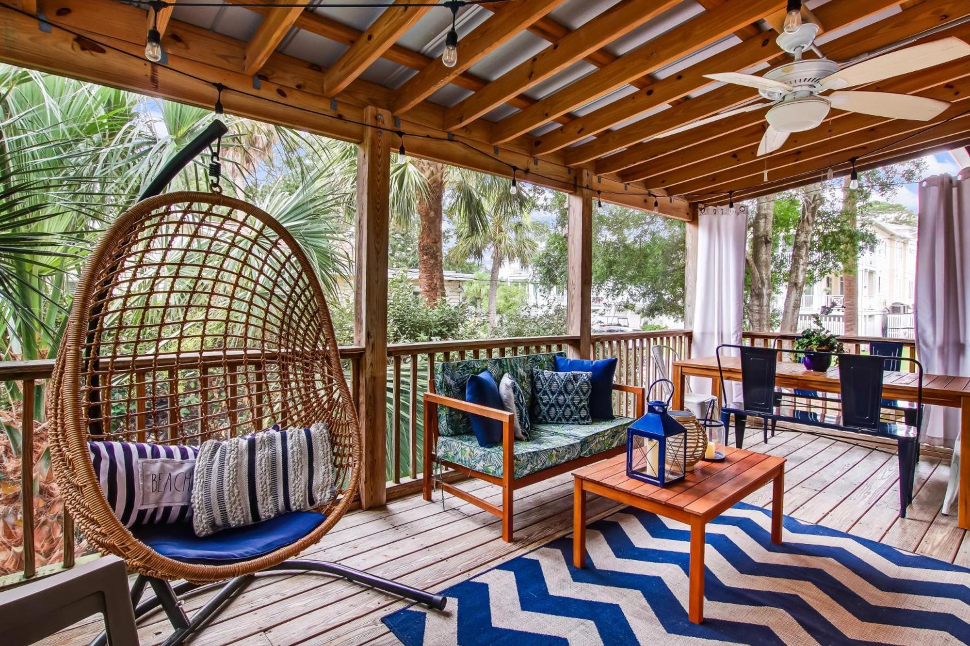 Latitude Adjustment Main House * Tybee Island