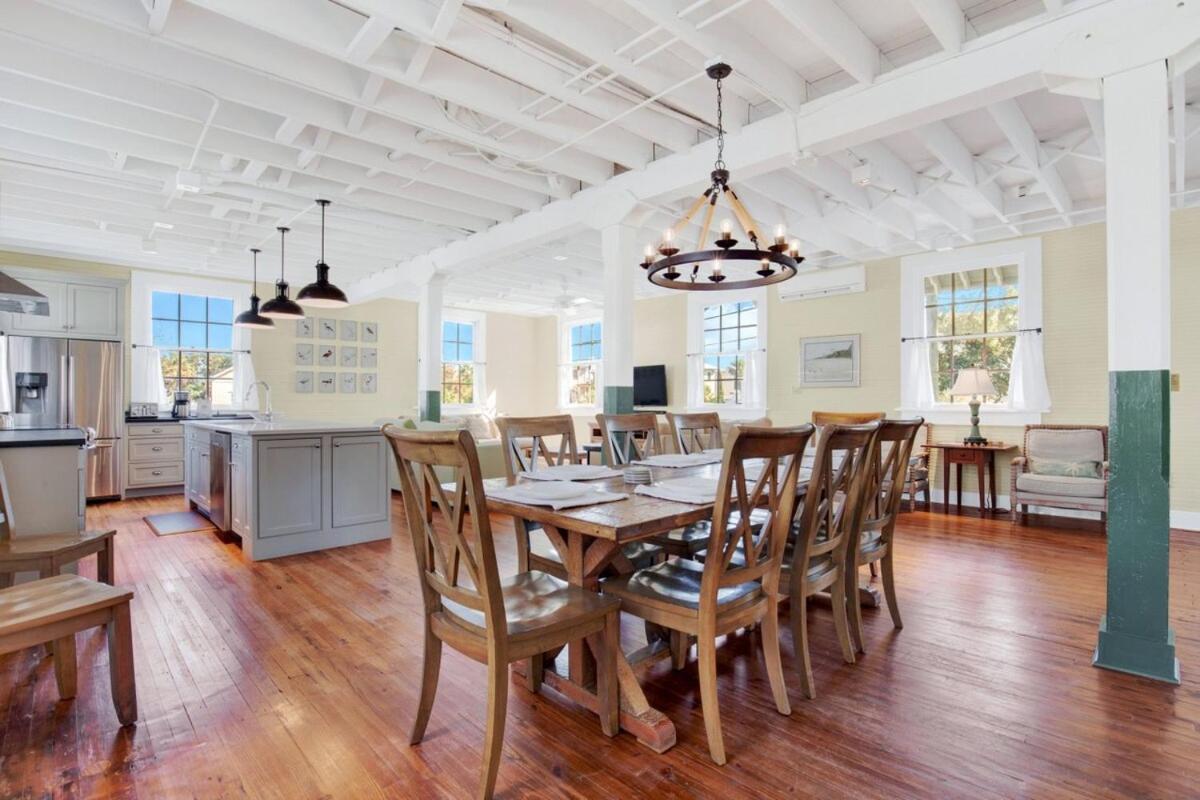 Historic Quarters At The Commissary 3 Unit Estate * Tybee Island