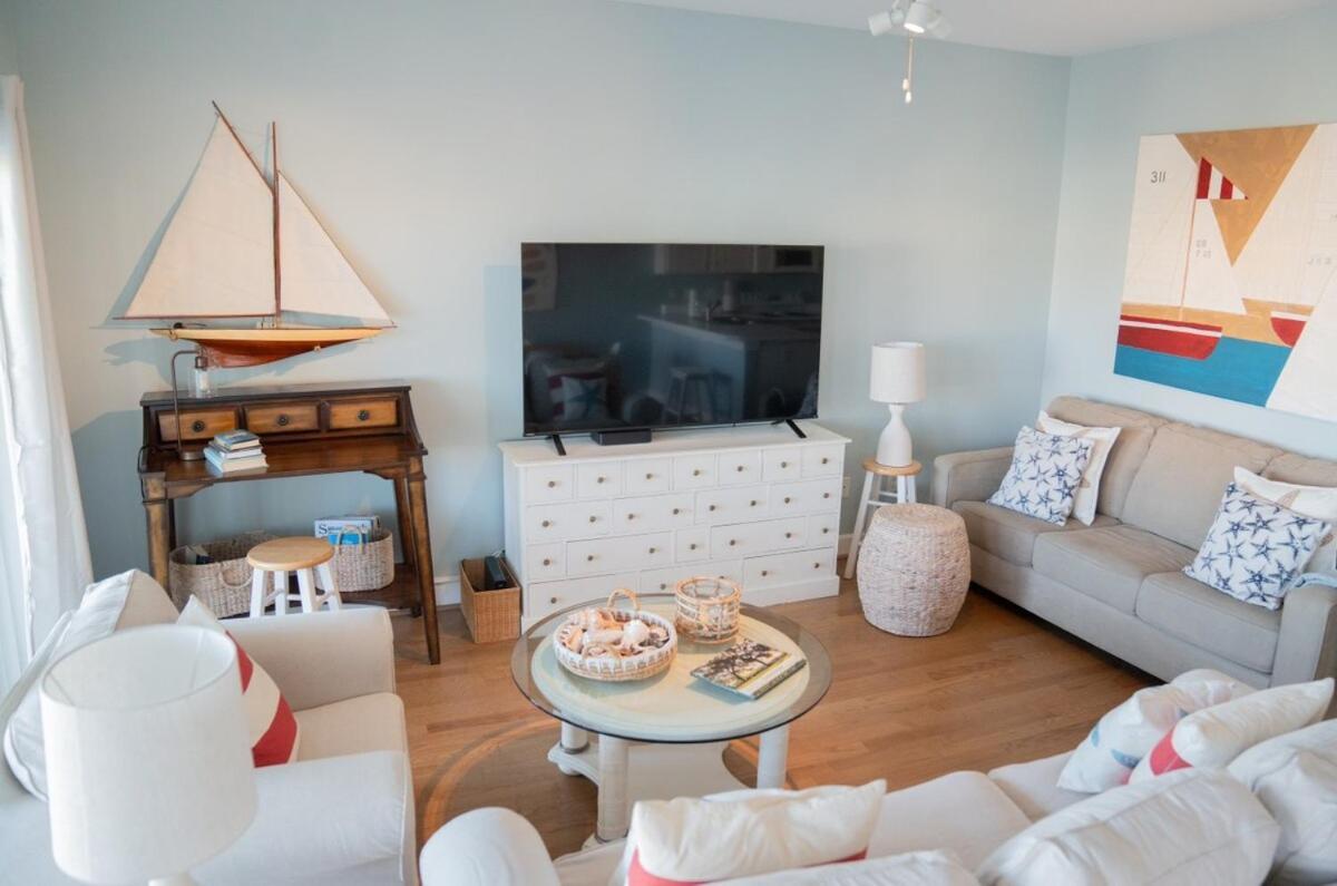 Nautical Nest 2 Bed 2 Bath Walk To Apartment Tybee Island