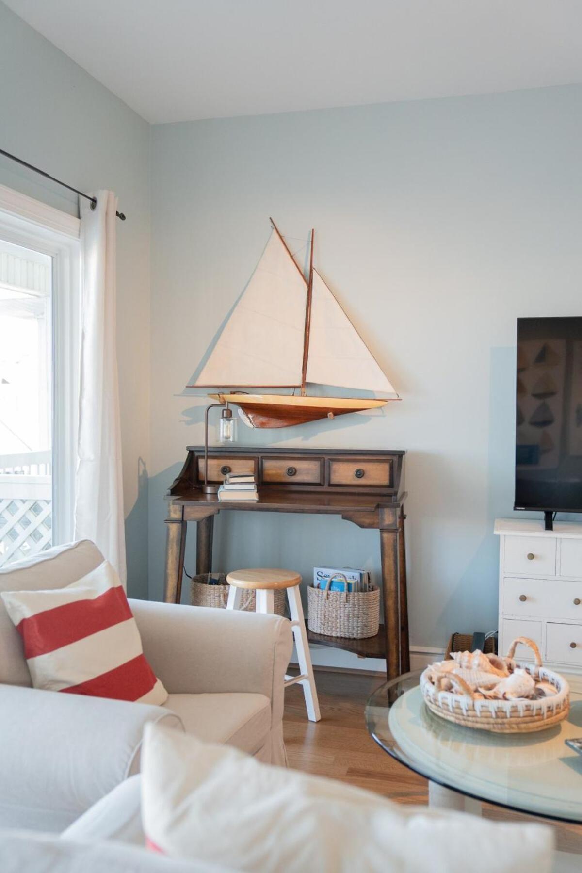 Nautical Nest 2 Bed 2 Bath Walk To Tybee Island